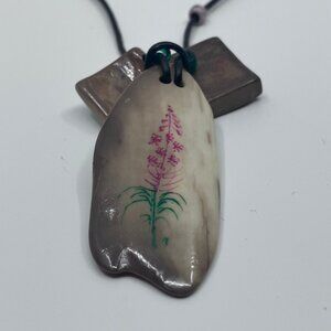 Unisex Vintage Hand Carved Floral Scrimshaw Tooth Necklace